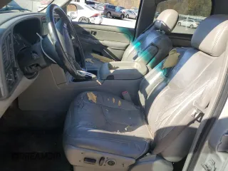 2004 GMC Yukon SLE with VIN 1GKEK13T74J249122, listed as a Copart auction lot 77323354 with 0 mi miles and Clean Title. Bid and sale history available at carsss.com. Image 7.