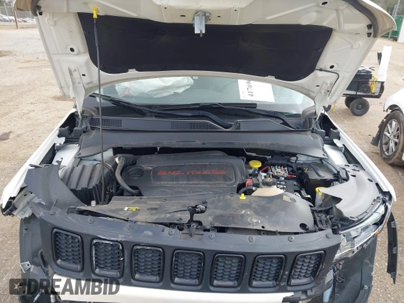 2021 Jeep Compass Latitude z VIN 3C4NJCBB6MT587350, wystawiony jako IAAI lot #41769694 z przebiegiem 73 739 mil mil oraz . Historia ofert i sprzedaży dostępna na DreamBid. Obrazek 10.