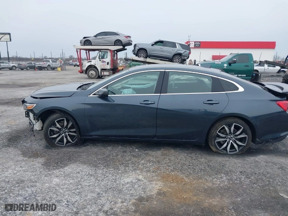 2020 Chevrolet Malibu RS with VIN 1G1ZG5ST8LF128732, listed as a IAAI auction lot 41272782 with 62,638 mi miles. Bid and sale history available at carsss.com. Image 13.