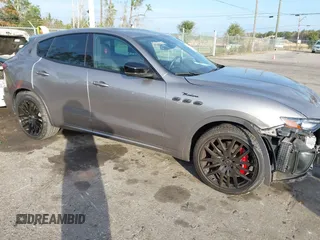 2022 Maserati Levante z VIN ZN661YUMXNX402141, wystawiony jako IAAI lot #41259457 z przebiegiem 21 738 mil mil oraz . Historia ofert i sprzedaży dostępna na DreamBid. Obrazek 1.