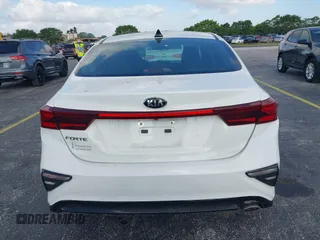 2021 Kia Forte FE with VIN 3KPF24AD7ME349327, listed as a IAAI auction lot 42166949 with 71,217 mi miles and . Bid and sale history available at DreamBid. Image 17.