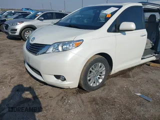 2017 Toyota Sienna XLE Auto Access Seat with VIN 5TDYZ3DC0HS873190, listed as a IAAI auction lot 41977914 with 114,715 mi miles. Bid and sale history available at carsss.com. Image 2.