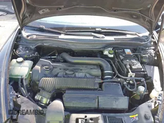 2010 Volvo C70 with VIN YV1672MC3AJ092099, listed as a IAAI auction lot 42001790 with 122,863 mi miles. Bid and sale history available at carsss.com. Image 10.