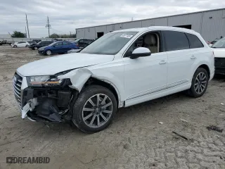 2017 Audi Q7 Premium Plus with VIN WA1LAAF79HD017253, listed as a Copart auction lot 46577455 with 88,944 mi miles and Salvage Title. Bid and sale history available at carsss.com. Image 1.