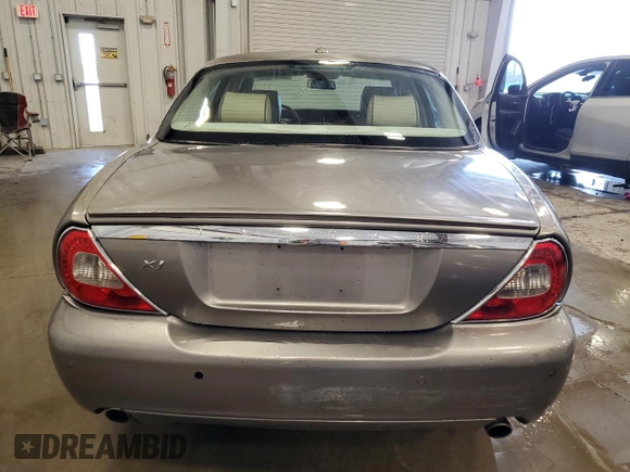 2008 Jaguar XJ 8 LWB with VIN SAJWA79BX8SH28580, listed as a Copart auction lot 53297425 with 111,664 mi miles and Non Repairable. Bid and sale history available at DreamBid. Image 6.