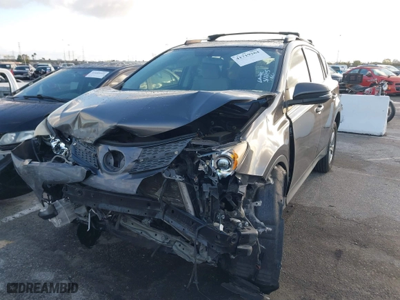 2015 Toyota RAV4 XLE with VIN JTMWFREV5FJ036366, listed as a IAAI auction lot 41719264 with 224,333 mi miles. Bid and sale history available at carsss.com. Image 18.