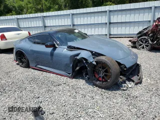 2024 Nissan Z Nismo с VIN JN1BZ4CH8RM363453, выставлен на аукционе Copart как лот 54131365 с пробегом 123 миль миль и Списание • Salvage title. История ставок и продаж доступна на DreamBid. Изображение 4.