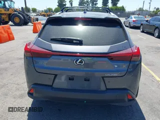2022 Lexus UX 200 с VIN JTHX3JBH7N2055392, выставлен на аукционе IAAI как лот 42282895 с пробегом 46 776 миль миль и . История ставок и продаж доступна на DreamBid. Изображение 16.