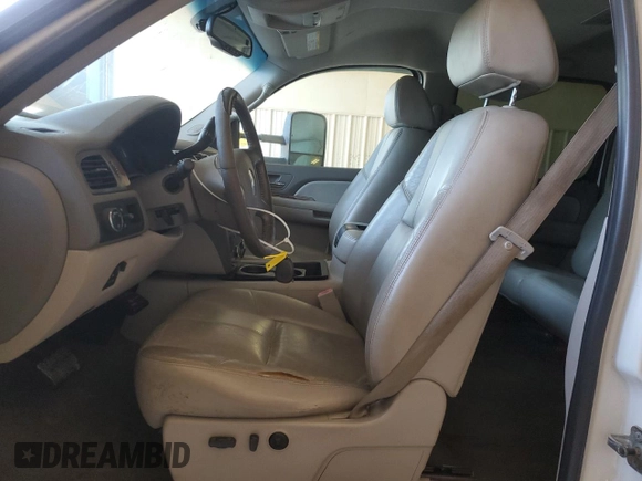 2008 Chevrolet Silverado 3500HD DRW LT w/1LT with VIN 1GCJC33648F113293, listed as a Copart auction lot 74822344 with 295,054 mi miles and Salvage Title. Bid and sale history available at carsss.com. Image 7.