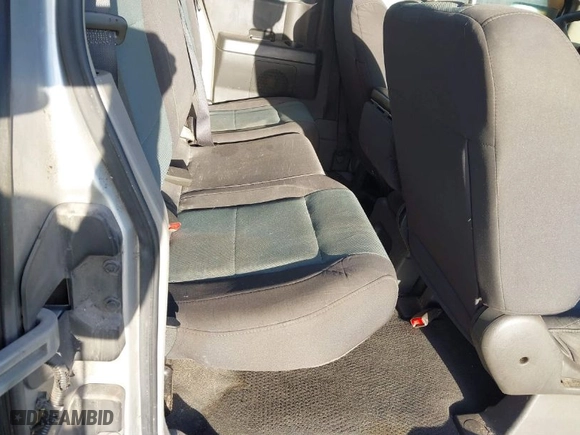 2004 Nissan Titan XE with VIN 1N6AA06A34N579377, listed as a IAAI auction lot 41725829 with 220,777 mi miles. Bid and sale history available at carsss.com. Image 8.