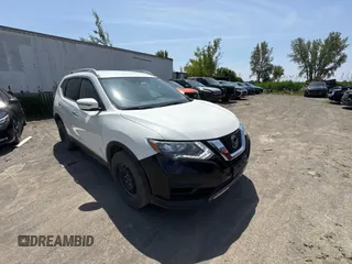 2020 Nissan Rogue SV z VIN 5N1AT2MV3LC757373, wystawiony jako Copart lot #61394125 z przebiegiem 122 837 mil mil oraz Czysty tytuł • Clean title. Historia ofert i sprzedaży dostępna na DreamBid. Obrazek 1.