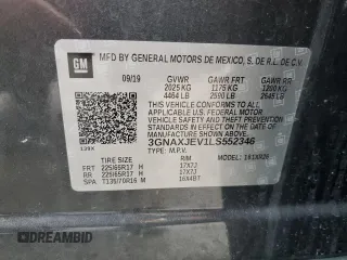 2020 Chevrolet Equinox LT z VIN 3GNAXJEV1LS552346, wystawiony jako Copart lot #58141245 z przebiegiem 49 115 mil mil oraz Szkoda całkowita • Salvage title. Historia ofert i sprzedaży dostępna na DreamBid. Obrazek 13.