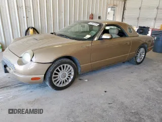 2005 Ford Thunderbird Deluxe z VIN 1FAHP60A45Y103088, wystawiony jako Copart lot #61467075 z przebiegiem Nie podano mil oraz Czysty tytuł • Clean title. Historia ofert i sprzedaży dostępna na DreamBid. Obrazek 1.