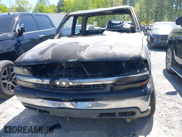 2002 Chevrolet Silverado 1500HD LT z VIN 1GCGC13U42F238816, wystawiony jako IAAI lot #42031587 z przebiegiem Nie podano mil oraz . Historia ofert i sprzedaży dostępna na DreamBid. Obrazek 11.