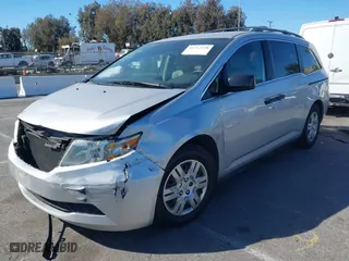 2013 Honda Odyssey LX with VIN 5FNRL5H2XDB065141, listed as a IAAI auction lot 41712328 with 174,020 mi miles. Bid and sale history available at carsss.com. Image 17.