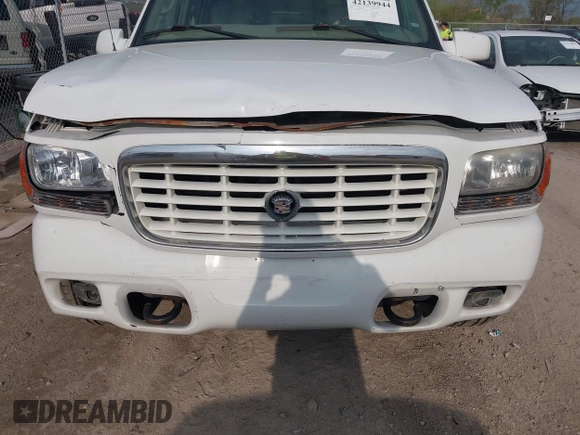 2000 Cadillac Escalade z VIN 1GYEK63R1YR207043, wystawiony jako IAAI lot #42139944 z przebiegiem 225 265 mil mil oraz . Historia ofert i sprzedaży dostępna na DreamBid. Obrazek 6.