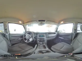 2008 Jeep Commander Sport z VIN 1J8HG48K08C135414, wystawiony jako Copart lot #52410675 z przebiegiem 200 480 mil mil oraz Szkoda całkowita • Salvage title. Historia ofert i sprzedaży dostępna na DreamBid. Obrazek 13.