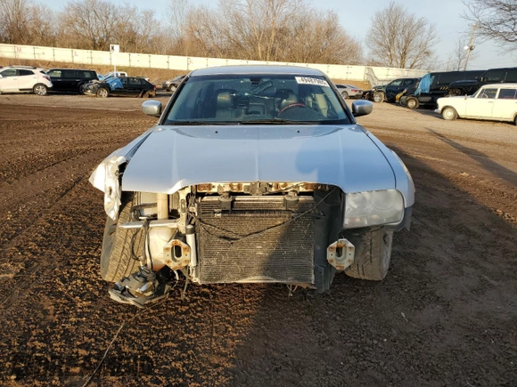 2005 Chrysler 300 with VIN 2C3AA63H35H616675, listed as a Copart auction lot 49487985 with 244,712 mi miles and Non Repairable. Bid and sale history available at carsss.com. Image 5.