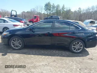 2017 Toyota Camry XLE with VIN 4T1BF1FK2HU754040, listed as a IAAI auction lot 41844369 with 247,772 mi miles. Bid and sale history available at carsss.com. Image 14.