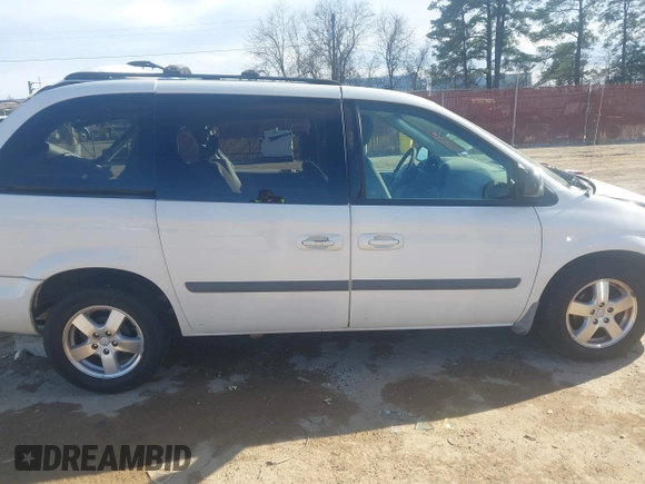2007 Dodge Caravan SXT with VIN 1D4GP45RX7B106403, listed as a IAAI auction lot 41688179 with 1 mi miles. Bid and sale history available at carsss.com. Image 14.