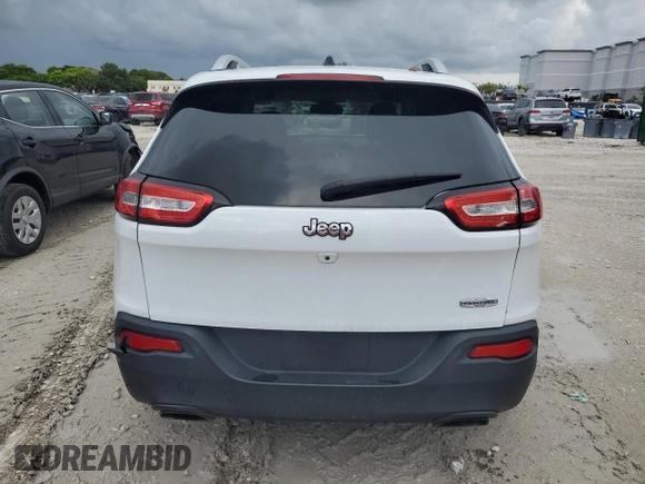 2016 Jeep Cherokee Latitude with VIN 1C4PJLCS9GW137505, listed as a Copart auction lot 62569105 with 135,101 mi miles and Clean title. Bid and sale history available at DreamBid. Image 6.