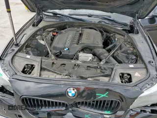 2011 BMW 5 Series 535i z VIN WBAFR7C53BC800189, wystawiony jako Copart lot #56293035 z przebiegiem 201 440 mil mil oraz Szkody całkowita. Historia ofert i sprzedaży dostępna na DreamBid. Obrazek 11.