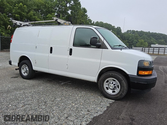 2020 Chevrolet Express Cargo with VIN 1GCWGAFG0L1178831, listed as a Copart auction lot 62545515 with 103,007 mi miles and Clean title. Bid and sale history available at DreamBid. Image 4.