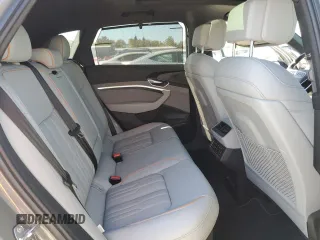 2022 Audi e-tron Chronos with VIN WA1VABGE4NB040071, listed as a Copart auction lot 76121574 with 15,418 mi miles and Salvage title. Bid and sale history available at DreamBid. Image 11.
