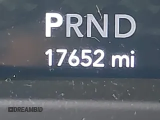 2022 Jeep Gladiator Texas Trail z VIN 1C6HJTAG0NL162804, wystawiony jako IAAI lot #41524087 z przebiegiem 17 652 mil mil oraz . Historia ofert i sprzedaży dostępna na DreamBid. Obrazek 16.