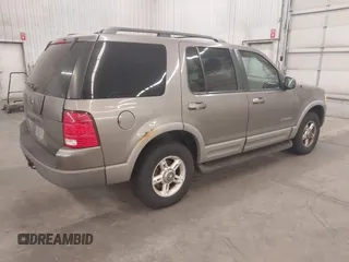 2002 Ford Explorer XLT z VIN 1FMZU73K92ZC68685, wystawiony jako IAAI lot #42710648 z przebiegiem 223 924 mil mil oraz . Historia ofert i sprzedaży dostępna na DreamBid. Obrazek 4.