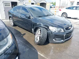 2017 Chevrolet SS z VIN 6G3F15RW1HL301966, wystawiony jako IAAI lot #42254336 z przebiegiem 65 775 mil mil oraz . Historia ofert i sprzedaży dostępna na DreamBid. Obrazek 6.