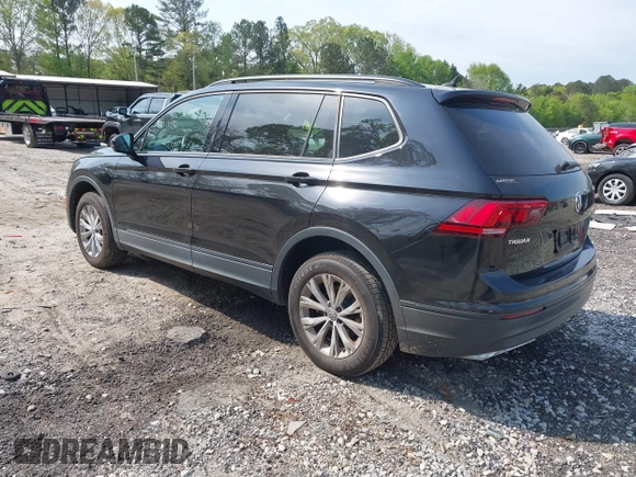 2020 Volkswagen Tiguan S z VIN 3VV1B7AX7LM058984, wystawiony jako IAAI lot #42045211 z przebiegiem 77 293 mil mil oraz . Historia ofert i sprzedaży dostępna na DreamBid. Obrazek 3.