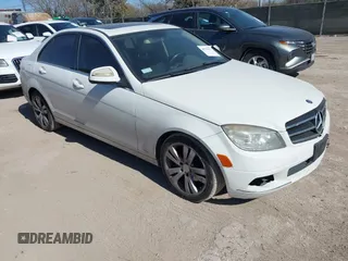 2009 Mercedes-Benz C 300 Sport z VIN WDDGF54X79R044951, wystawiony jako IAAI lot #41727957 z przebiegiem Nie podano mil oraz . Historia ofert i sprzedaży dostępna na DreamBid. Obrazek 1.