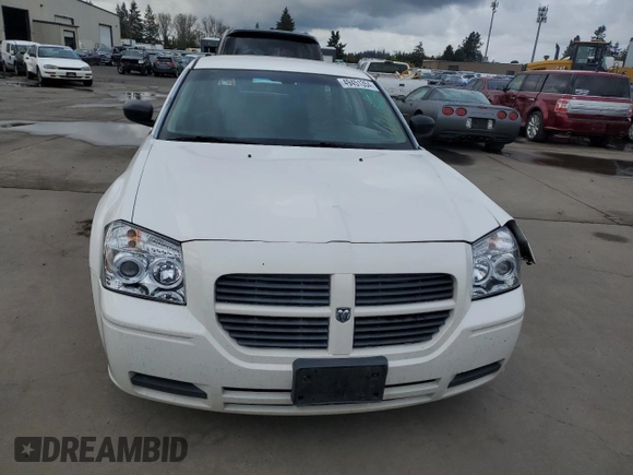 2006 Dodge Magnum z VIN 2D4FV47T86H417070, wystawiony jako Copart lot #49451354 z przebiegiem 197 929 mil mil oraz Szkoda całkowita • Salvage title. Historia ofert i sprzedaży dostępna na DreamBid. Obrazek 5.