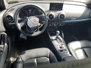 2018 Audi A3 Premium z VIN WAUB8GFFXJ1026829, wystawiony jako Copart lot #54714695 z przebiegiem 61 807 mil mil oraz Szkody całkowita. Historia ofert i sprzedaży dostępna na DreamBid. Obrazek 8.