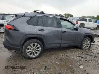 2023 Toyota RAV4 XLE Premium z VIN 2T3A1RFVXPC389584, wystawiony jako Copart lot #56968825 z przebiegiem 15 098 mil mil oraz Szkoda całkowita • Salvage title. Historia ofert i sprzedaży dostępna na DreamBid. Obrazek 3.