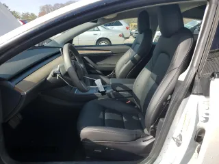 2021 Tesla Model 3 Standard Range Plus z VIN 5YJ3E1EA4MF099600, wystawiony jako Copart lot #49917095 z przebiegiem 44 719 mil mil oraz Szkoda całkowita • Salvage title. Historia ofert i sprzedaży dostępna na DreamBid. Obrazek 7.