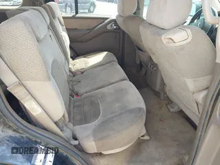 2006 Nissan Pathfinder SE z VIN 5N1AR18U16C628143, wystawiony jako IAAI lot #42113411 z przebiegiem 254 889 mil mil oraz . Historia ofert i sprzedaży dostępna na DreamBid. Obrazek 8.