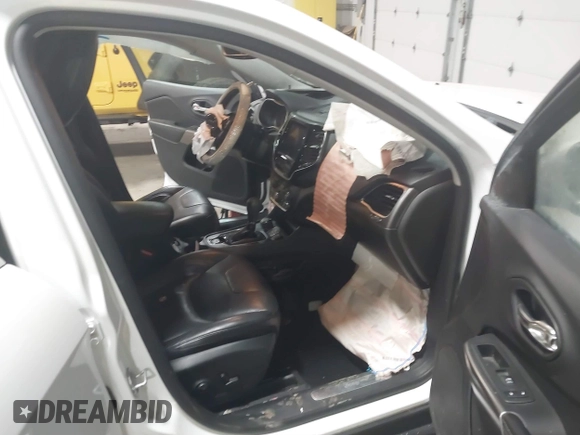 2019 Jeep Cherokee Limited with VIN 1C4PJMDXXKD258242, listed as a IAAI auction lot 41837501 with 81,156 mi miles. Bid and sale history available at carsss.com. Image 5.
