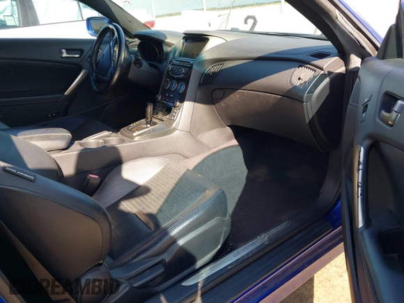 2013 Hyundai Genesis Coupe Grand Touring with VIN KMHHU6KJ5DU092555, listed as a IAAI auction lot 41959840 with 52,016 mi miles and . Bid and sale history available at DreamBid. Image 5.