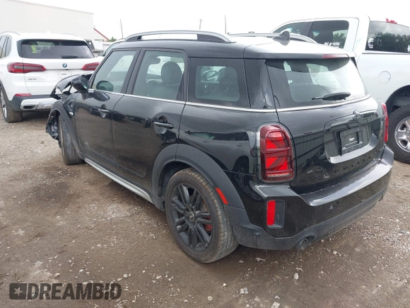 2022 MINI Countryman Cooper S with VIN WMZ83BR06N3N90333, listed as a IAAI auction lot 42629529 with 24,871 mi miles and . Bid and sale history available at DreamBid. Image 3.