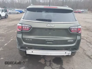2018 Jeep Compass Latitude z VIN 3C4NJDBB3JT480371, wystawiony jako IAAI lot #41732821 z przebiegiem 73 578 mil mil oraz . Historia ofert i sprzedaży dostępna na DreamBid. Obrazek 17.