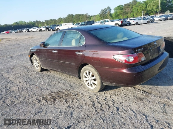 2004 Lexus ES 330 with VIN JTHBA30G345032839, listed as a IAAI auction lot 41976305 with 82,848 mi miles. Bid and sale history available at carsss.com. Image 3.