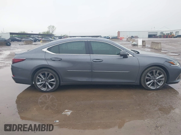 2019 Lexus ES 350 z VIN 58ABZ1B14KU035778, wystawiony jako IAAI lot #41959262 z przebiegiem 36 873 mil mil oraz . Historia ofert i sprzedaży dostępna na DreamBid. Obrazek 13.
