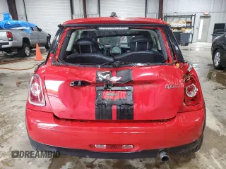 2013 MINI Hardtop z VIN WMWSU3C50DT681901, wystawiony jako Copart lot #57882365 z przebiegiem 78 181 mil mil oraz Szkody całkowita. Historia ofert i sprzedaży dostępna na DreamBid. Obrazek 6.
