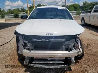2025 Jeep Compass Latitude with VIN 3C4NJDBN5ST524494, listed as a Copart auction lot 65656135 with 17,791 mi miles and Clean title. Bid and sale history available at DreamBid. Image 5.
