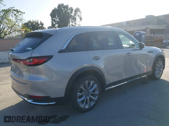 2024 Mazda CX-90 3.3 Turbo Premium Plus with VIN JM3KKEHD0R1118202, listed as a IAAI auction lot 41954825 with 9,685 mi miles. Bid and sale history available at carsss.com. Image 4.