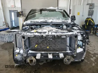 2017 Cadillac Escalade ESV Luxury z VIN 1GYS4HKJ5HR377460, wystawiony jako Copart lot #41507575 z przebiegiem 135 228 mil mil oraz Szkoda całkowita • Salvage title. Historia ofert i sprzedaży dostępna na DreamBid. Obrazek 5.