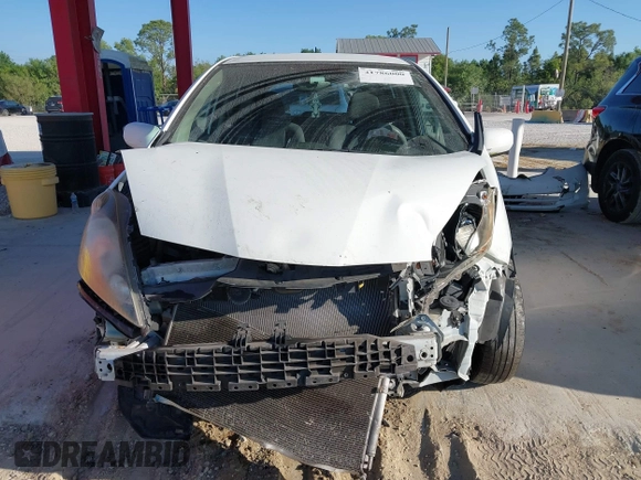2013 Honda Fit with VIN JHMGE8H37DC063550, listed as a IAAI auction lot 41786000 with 187,854 mi miles. Bid and sale history available at carsss.com. Image 13.