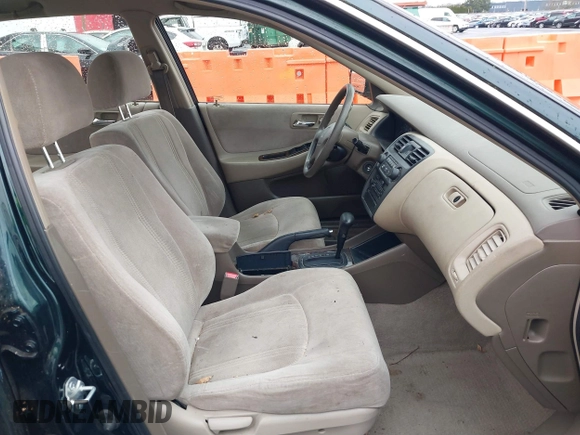 2000 Honda Accord SE с VIN JHMCG5673YC004515, выставлен на аукционе IAAI как лот 41643790 с пробегом 140 247 миль миль и . История ставок и продаж доступна на DreamBid. Изображение 5.